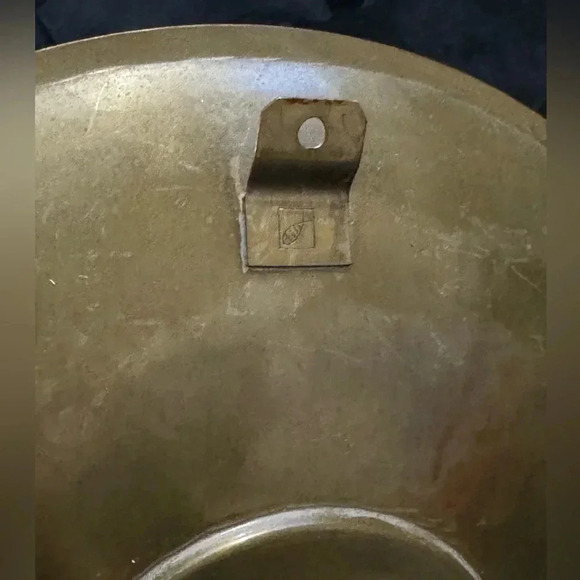 Vintage Brass MCM Decorative Plate Wall Hanging Dish Handpainted Ceramic - Picture 4 of 8